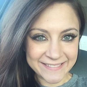 Meet your Posher, Whitney